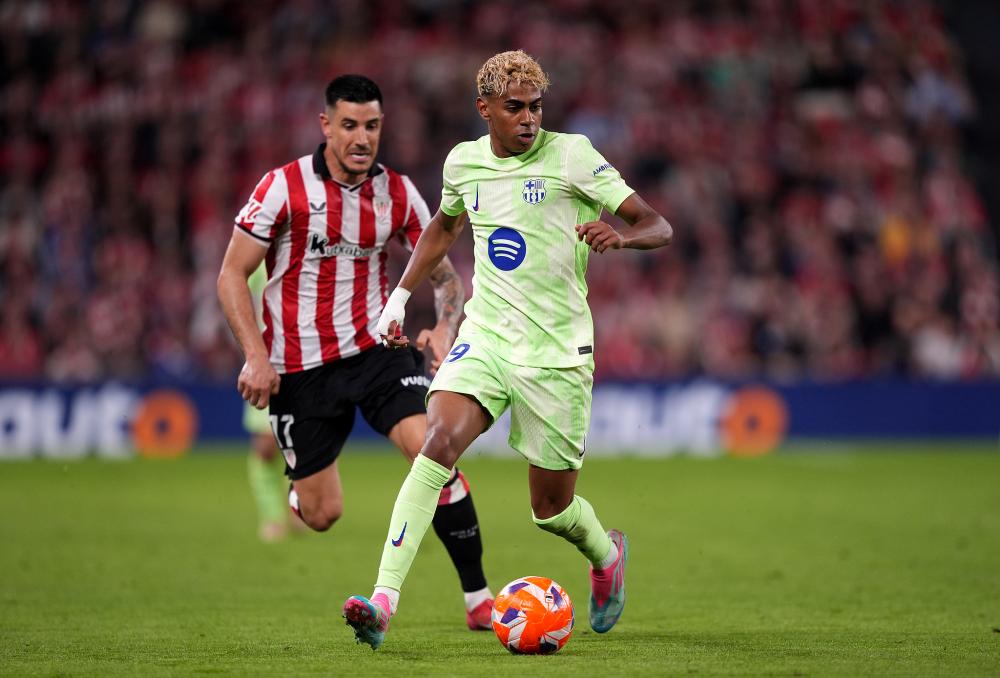 费兰·托雷斯戴帽创生涯新高！巴萨锋线涅槃重生